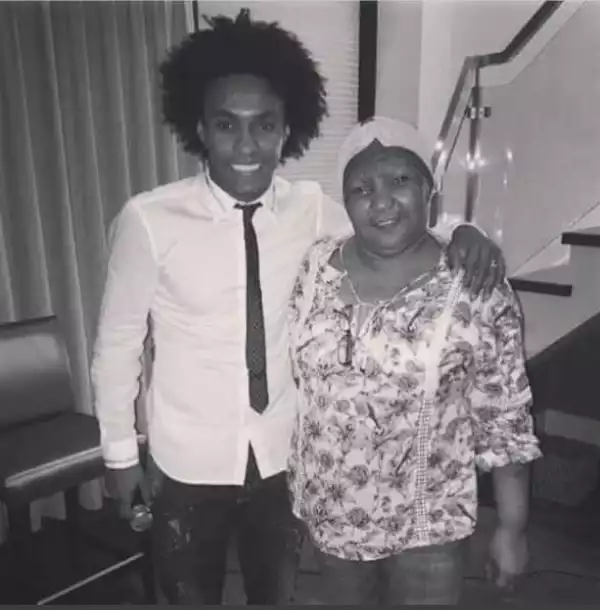 Football Star Willian Loses Mum to Cancer